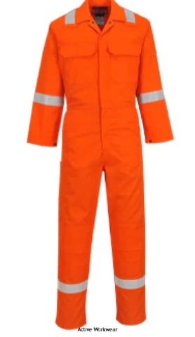 Bizweld Flame Retardant Overall Classic Coverall Boiler Suit FR - Portwest BZ506 Boilersuits & Onepieces Portwest Active-Workwear The Bizweld Classic Coverall offers visible protection to the wearer. Clever design features include flame resistant reflective tape on the shoulders, sleeves and legs, the option to insert knee pads when needed, ample storage space and a rule pocket. Portwest Bizweld Classic Coverall-BZ506 Boilersuits & Onepieces BIZWELD FLAME RETARDANT OVERALL CLASSIC COVERALL BOILER SUIT FR - PORTWEST BZ506