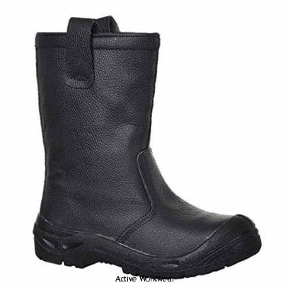 Stepping into safety: the essentiality of rigger boots for linemen