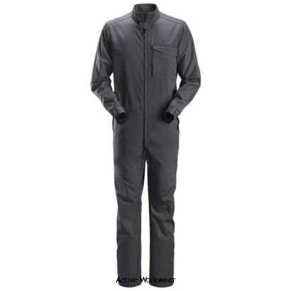 Snickers Durable Service Overalls / Boilersuits - 6073 Overalls Active-Workwear-Protect your clothes in a second. Pull on this lightweight yet durable overall, featuring contemporary design for amazing fit and freedom of movement. Large clear areas for convenient company profiling. Contemporary design that provides large areas for company profiling, including on the pockets Ergonomic cut with pre-bent sleeves and pre-bent legs for maximum freedom of movement