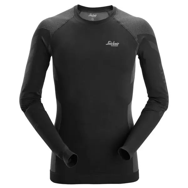 Snickers seamless base layer in motion top-9491