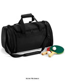 Quadra Sports Holdall kit bag 32 litre -QD70 Bags Active-Workwear  Detachable adjustable shoulder strap with pad Zippered end pockets Dimensions: 53 x 32 x 26cm Capacity: 32 liters Maximum embroidery: 18 flat bed hoop Maximum print area:Sides 36 x 14 cm, Ends 20 x 20 cm and Top flap 32 x 22 cm